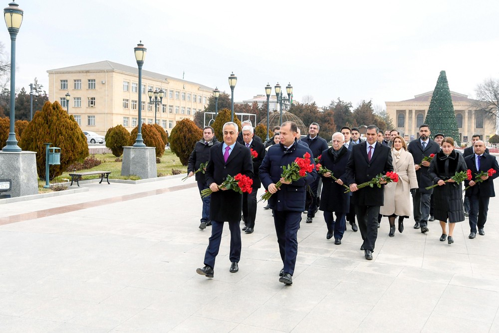 Naxçıvanda “Heydər Əliyev və Azərbaycan həmkarlar ittifaqları” mövzusunda konfrans keçirilib - FOTOLAR