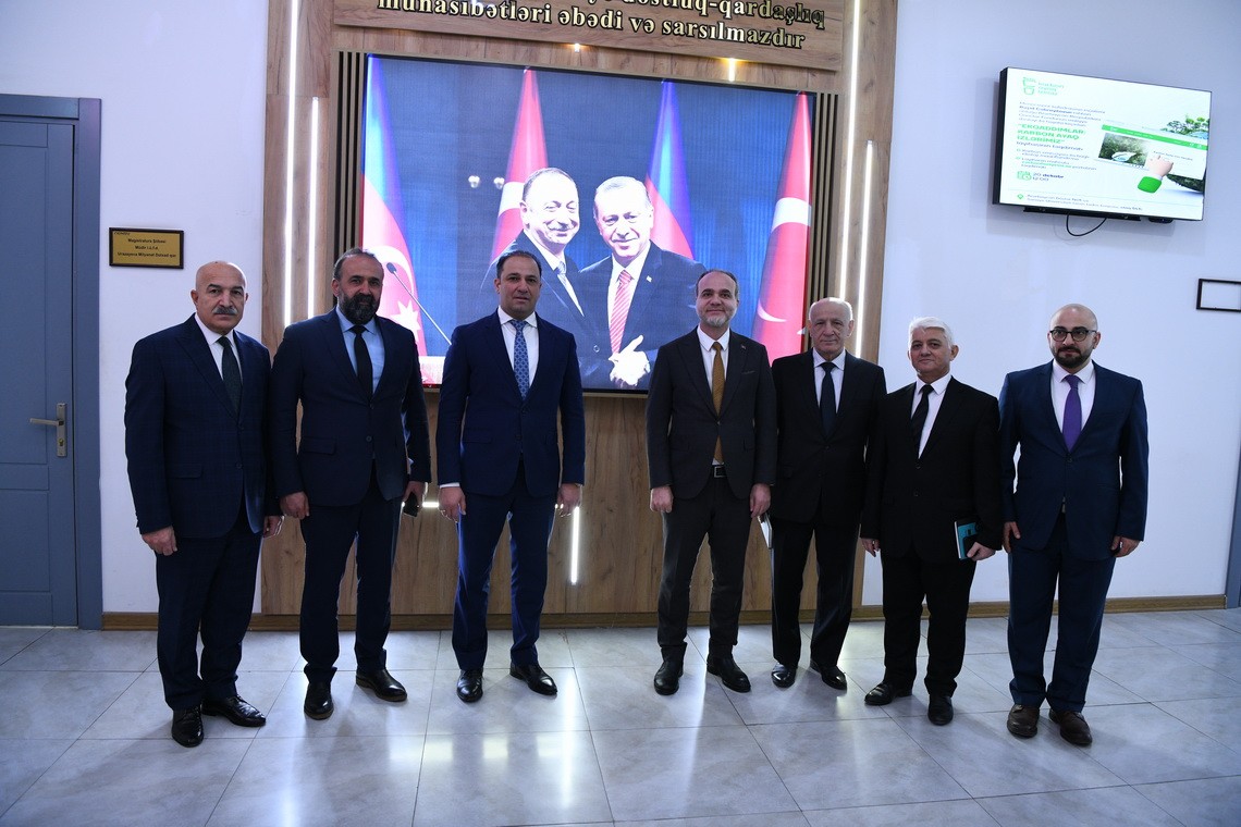 Türkiyənin Niğde Ömer Halisdemir Universitetinin rektoru ADNSU-da olub - FOTOLAR