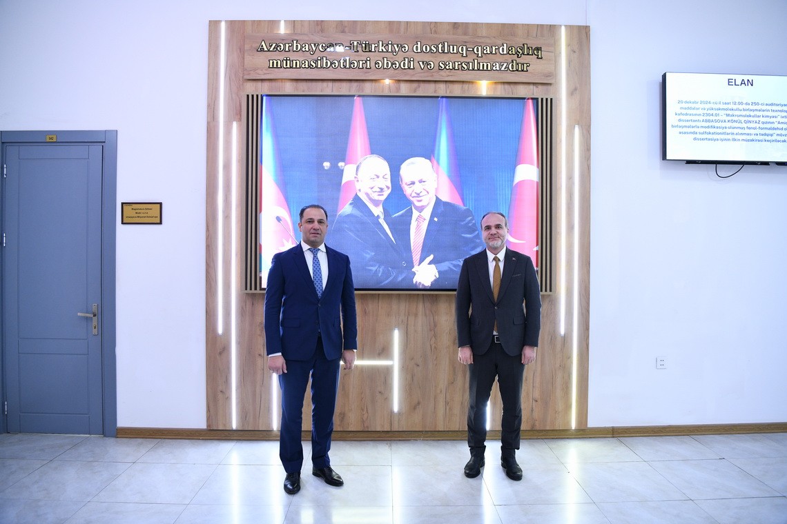 Türkiyənin Niğde Ömer Halisdemir Universitetinin rektoru ADNSU-da olub - FOTOLAR