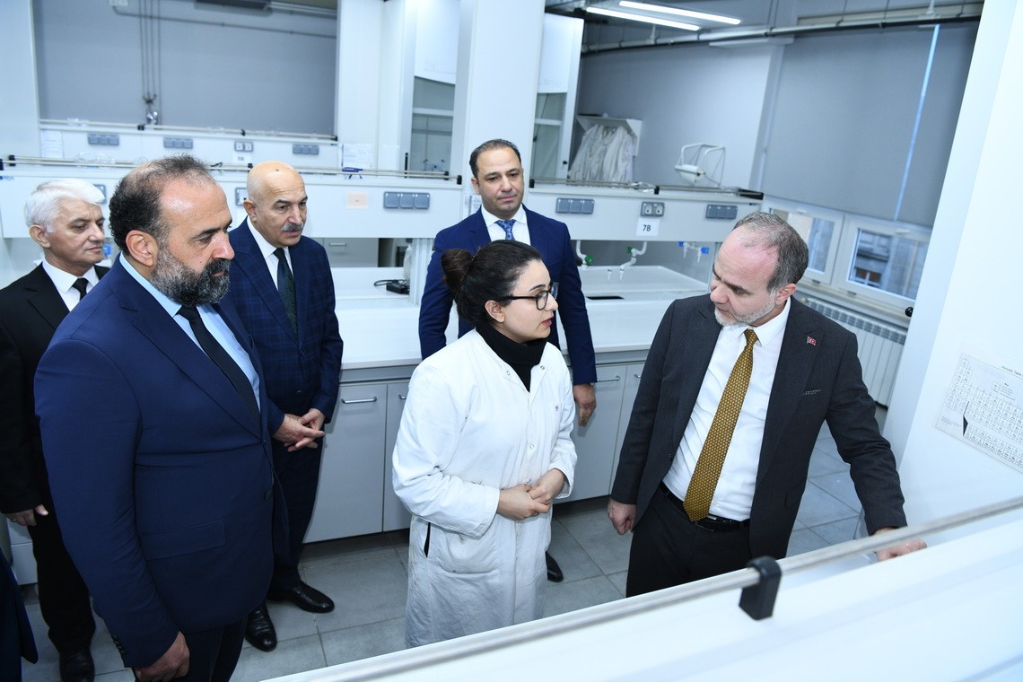 Türkiyənin Niğde Ömer Halisdemir Universitetinin rektoru ADNSU-da olub - FOTOLAR