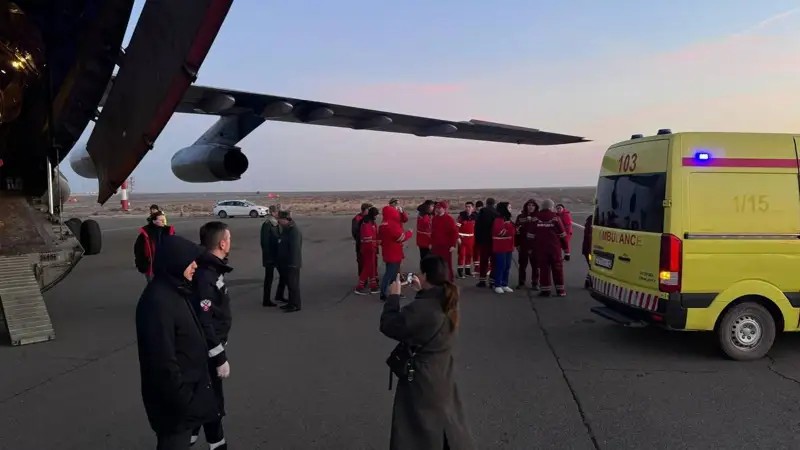 Təyyarə qəzasında xəsarət alan 9 nəfər ölkəsinə yola salındı 