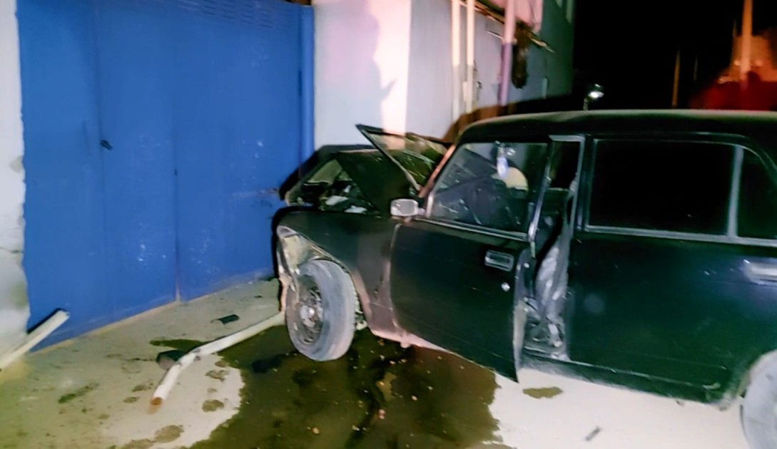 Şirvanda avtomobil hasara çırpıldı - Sürücü öldü (FOTO)