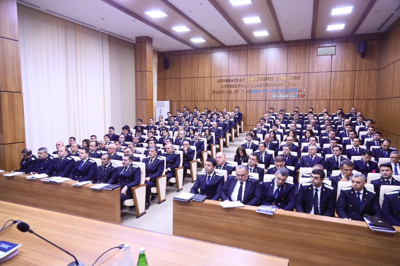Bakı şəhər prokurorluğunda əməliyyat müşavirəsi keçirildi - FOTOLAR