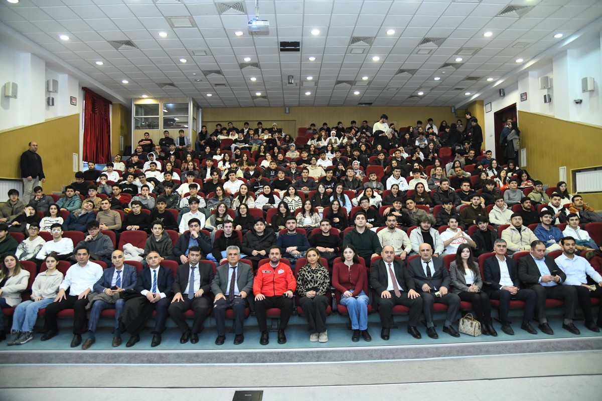 “TEKNOFEST”in rəsmi nümayəndəsi BMU tələbələri ilə görüşüb - FOTOLAR