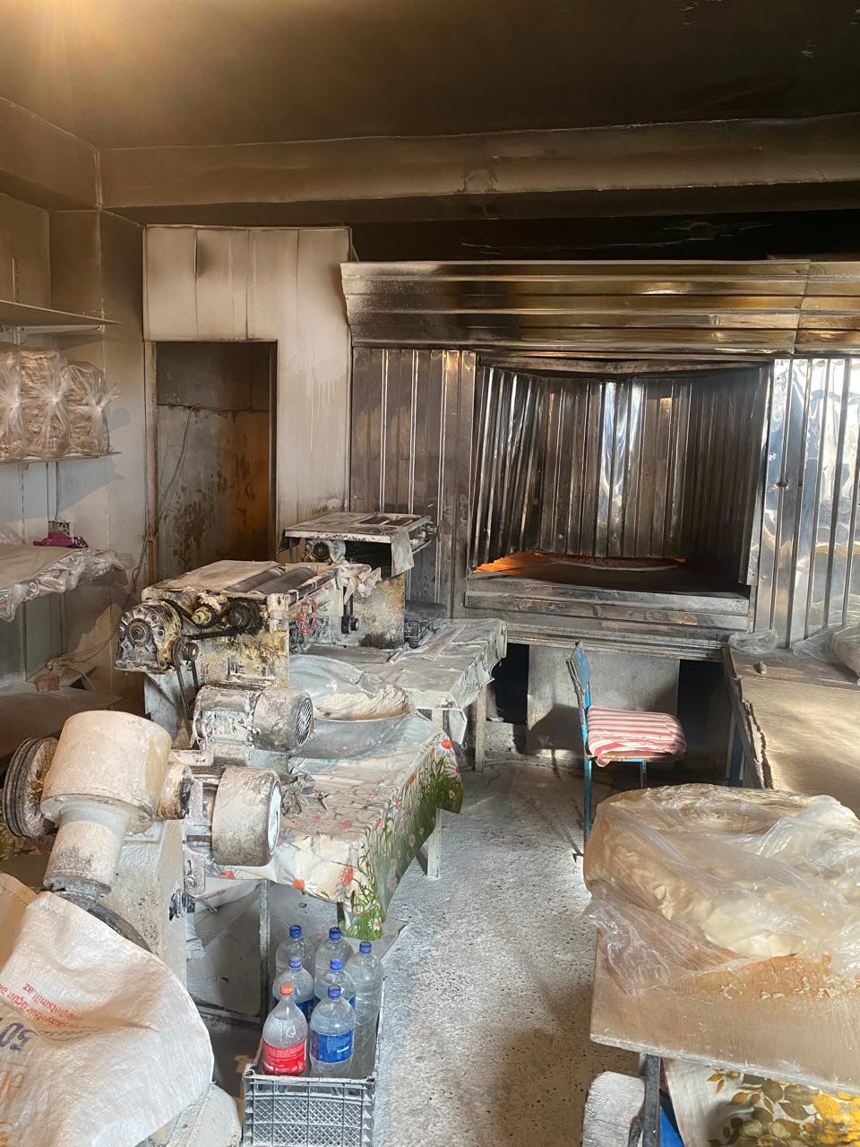 Qanunsuz fəaliyyət göstərən lavaş emalı müəssisəsi aşkarlandı - FOTO