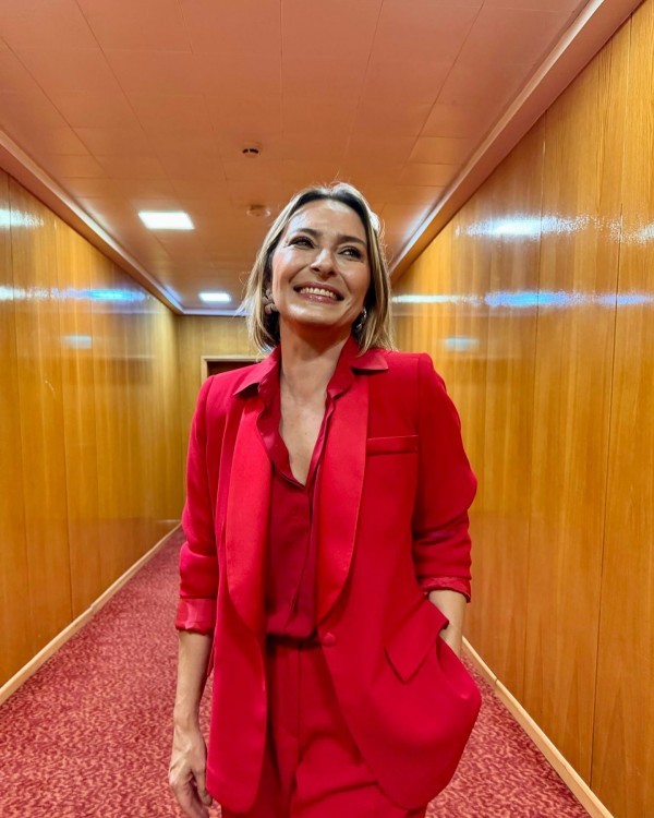 Gülbən Ərgən serialdan imtina etdi - FOTO