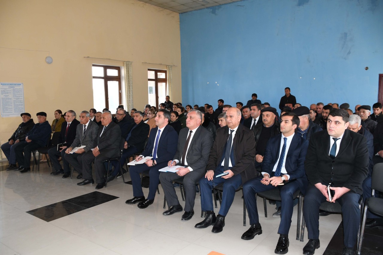 İcra başçısı Vaqif Həsənov növbəti səyyar qəbul keçirib - FOTOLAR
