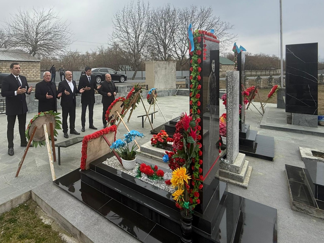 Asif Əsgərov şəhid ailələrini ziyarət etdi - FOTOLAR