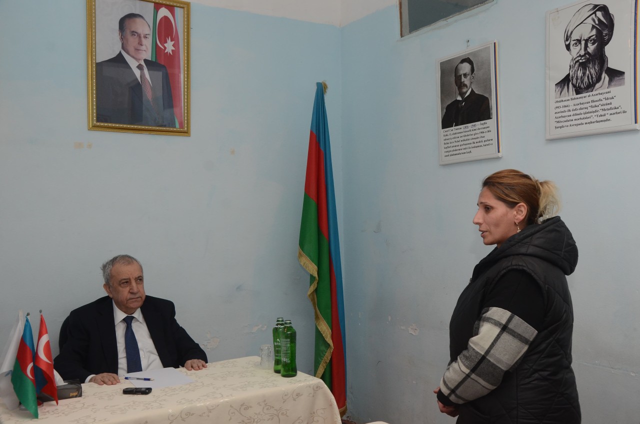 Malik İsaqov növbəti vətəndaş qəbulu keçirdi - FOTOLAR