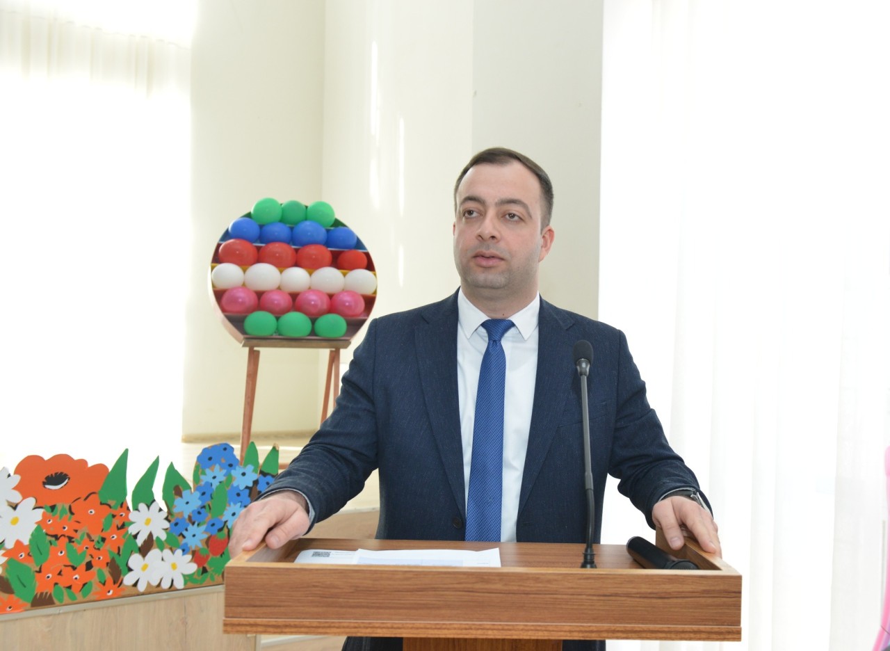 Məhkum qadınlar bayramı övladları ilə qeyd etdilər - FOTOLAR