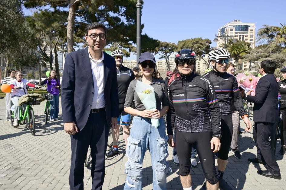 Leyla Əliyeva Bakıda veloyürüşə qatıldı - FOTO