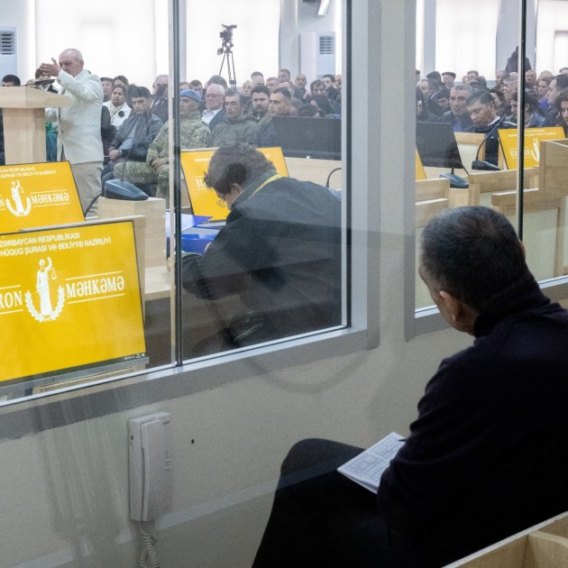 "Silah yaxşı şeydirsə, al apar evinə, övladların döyüşsün" - Erməniəsilli şahid