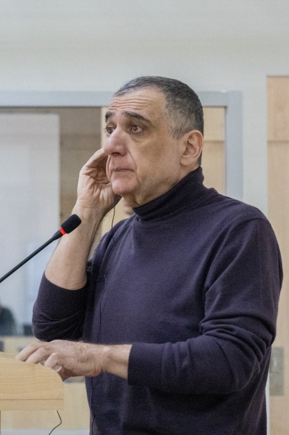 "Silah yaxşı şeydirsə, al apar evinə, övladların döyüşsün" - Erməniəsilli şahid