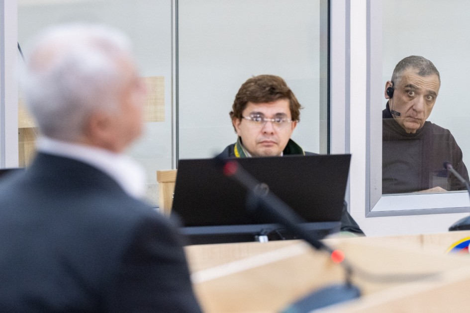 "Silah yaxşı şeydirsə, al apar evinə, övladların döyüşsün" - Erməniəsilli şahid