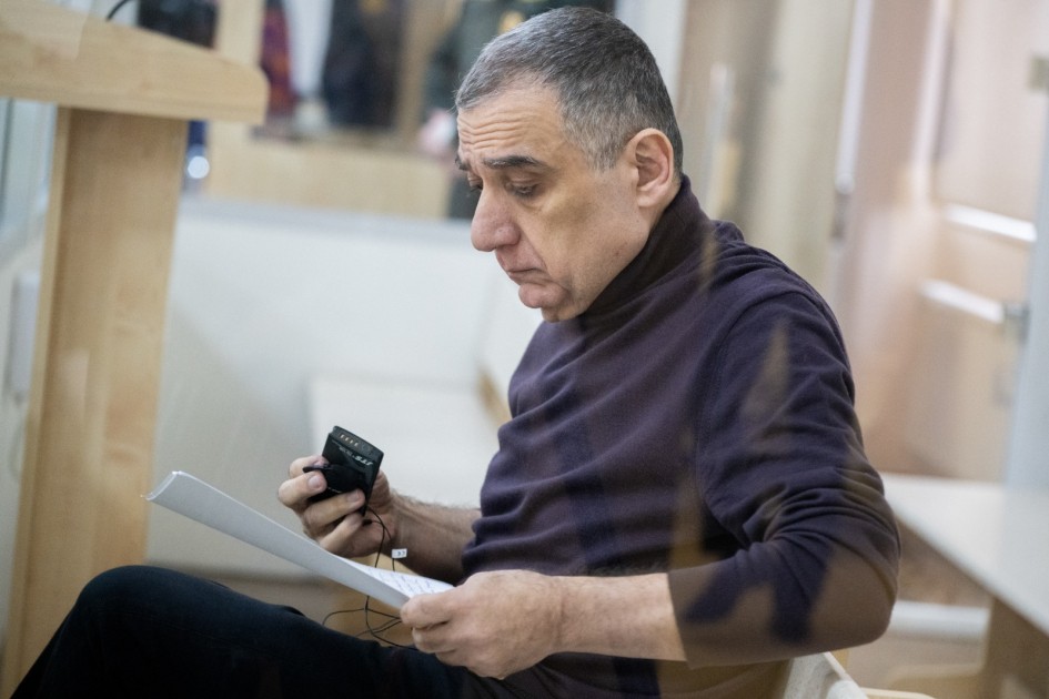 "Silah yaxşı şeydirsə, al apar evinə, övladların döyüşsün" - Erməniəsilli şahid