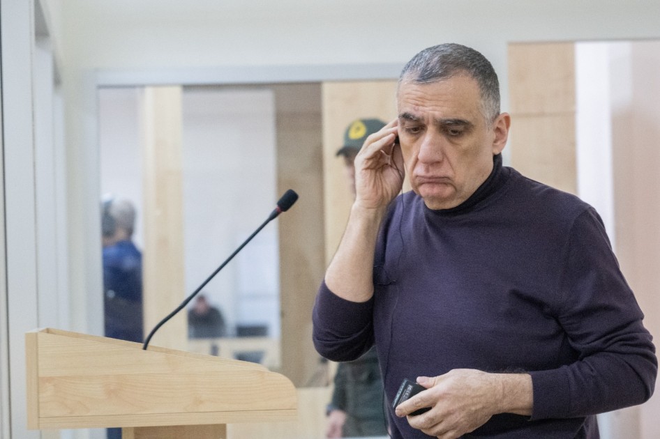 "Silah yaxşı şeydirsə, al apar evinə, övladların döyüşsün" - Erməniəsilli şahid