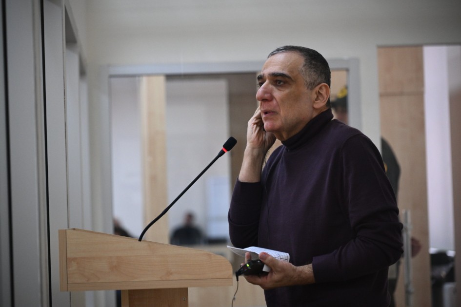 "Silah yaxşı şeydirsə, al apar evinə, övladların döyüşsün" - Erməniəsilli şahid