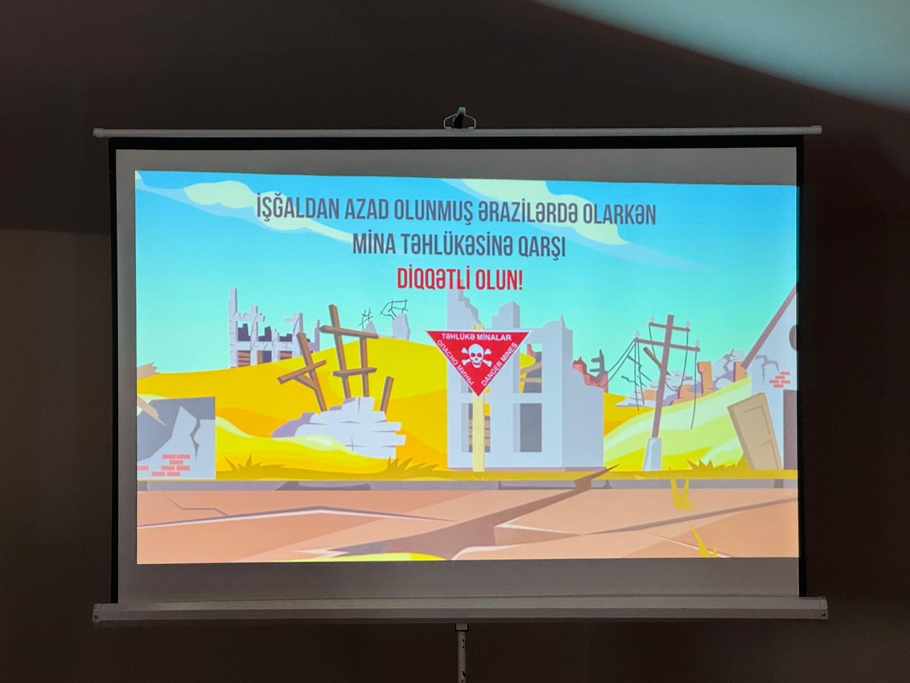 Keçmiş məcburi köçkünlər mina təhlükəsi ilə bağlı maarifləndirildi - FOTOLAR