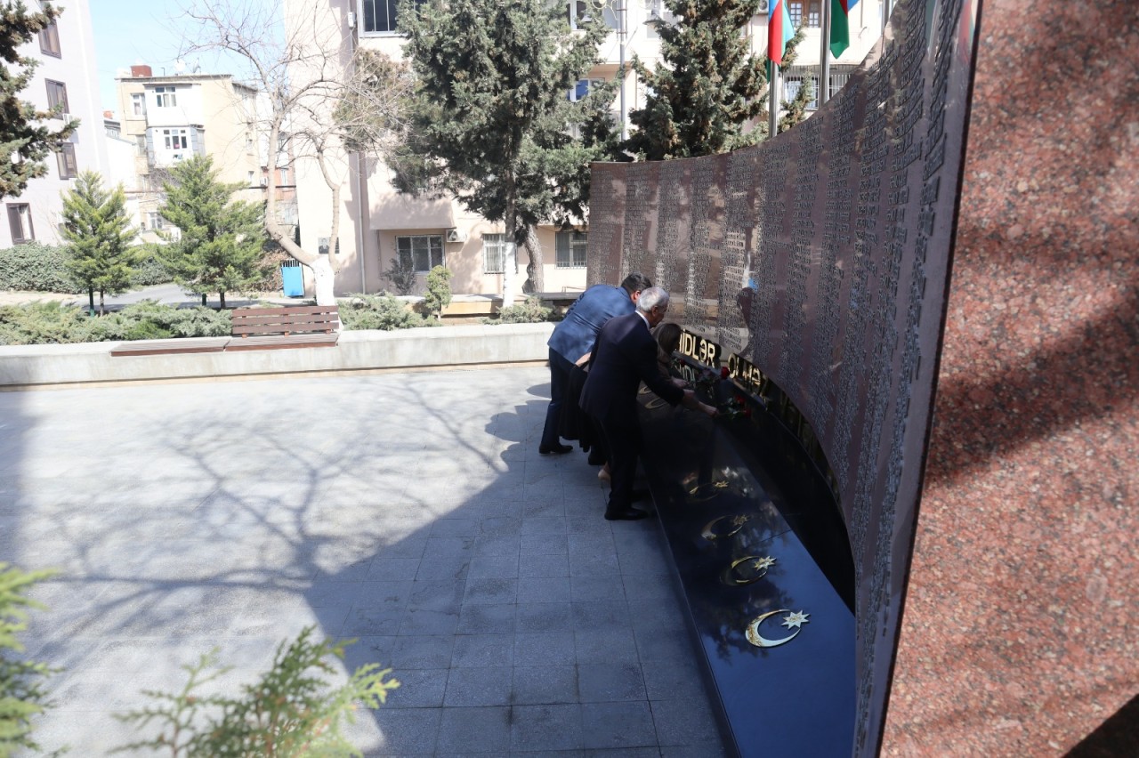 YAP Yasamal rayon təşkilatı Azərbaycanlıların Soyqırımı Günü ilə bağlı tədbir keçirdi - FOTOLAR