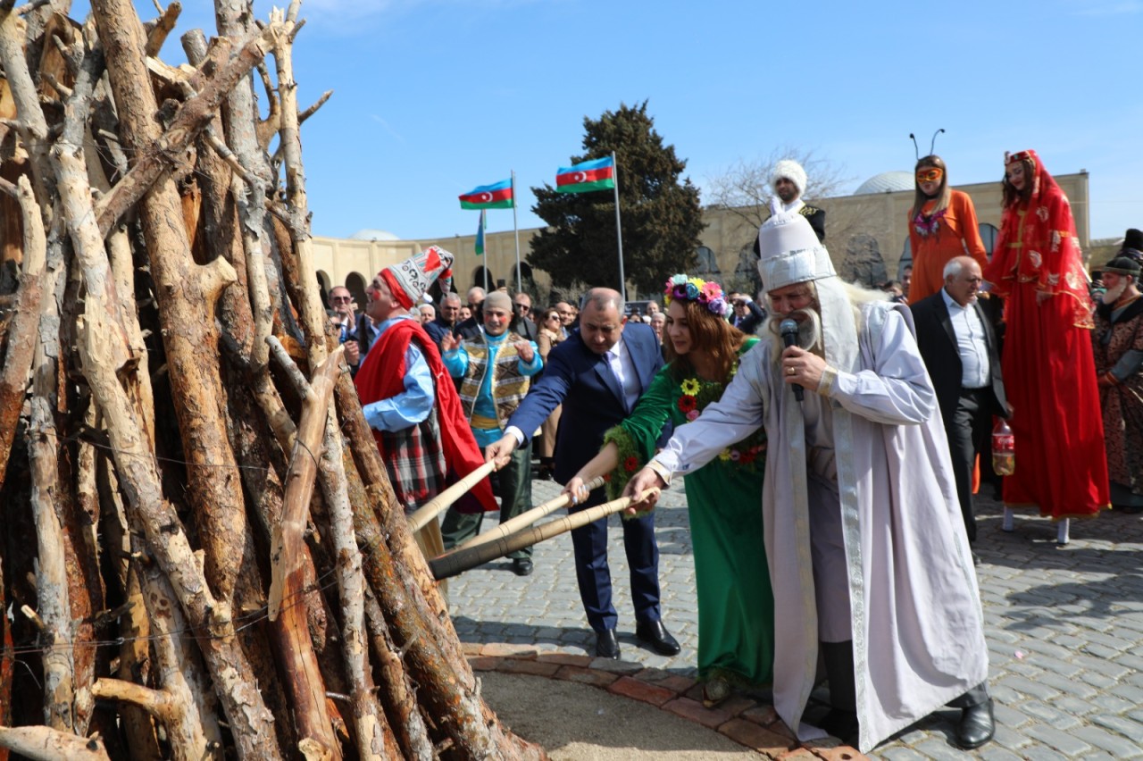 Suraxanıda Novruz bayramı təntənəli qeyd olunub - FOTOLAR