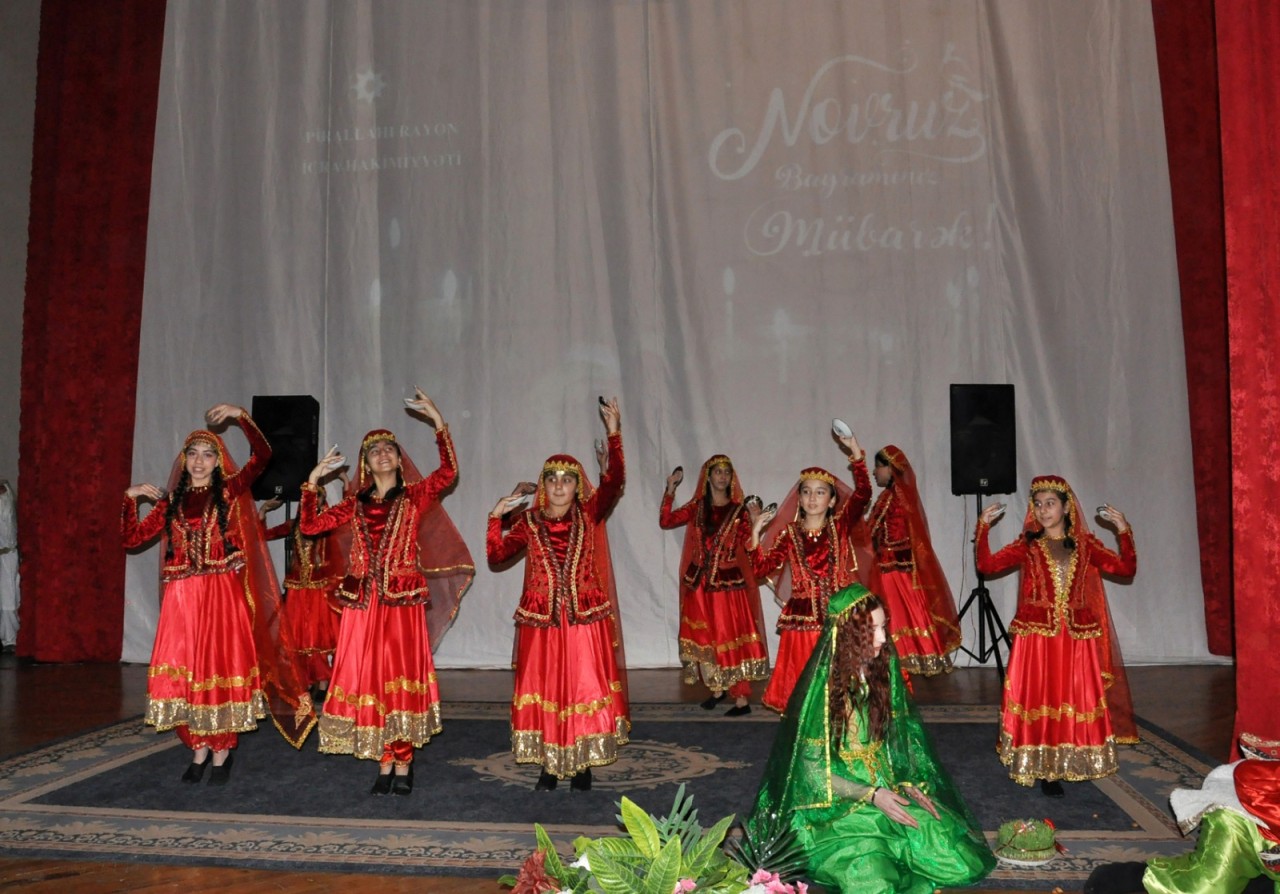 Pirallahıda Novruz bayramı təntənəli qeyd olunub - FOTOLAR