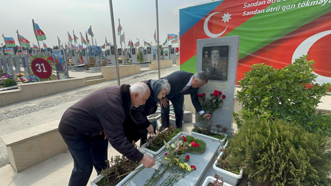 Abşeronda şəhidlərimizin məzarları və ailələri ziyarət olundu - FOTOLAR