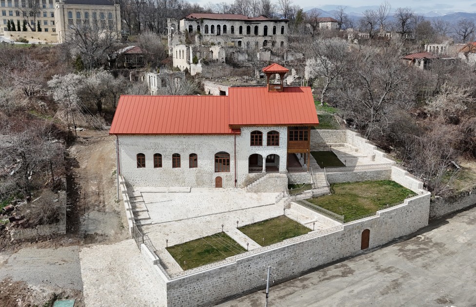 Prezident və birinci xanım Şuşada bir sıra açılışlarda iştirak ediblər - YENİLƏNİB (FOTOLAR)