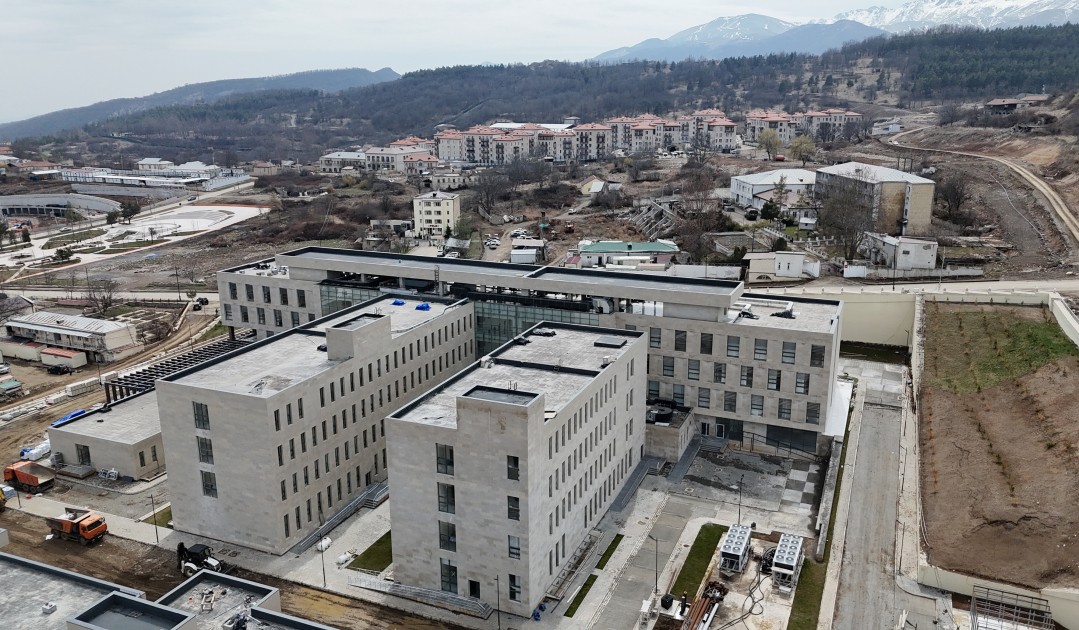 Prezident və birinci xanım Şuşada bir sıra açılışlarda iştirak ediblər - YENİLƏNİB (FOTOLAR)