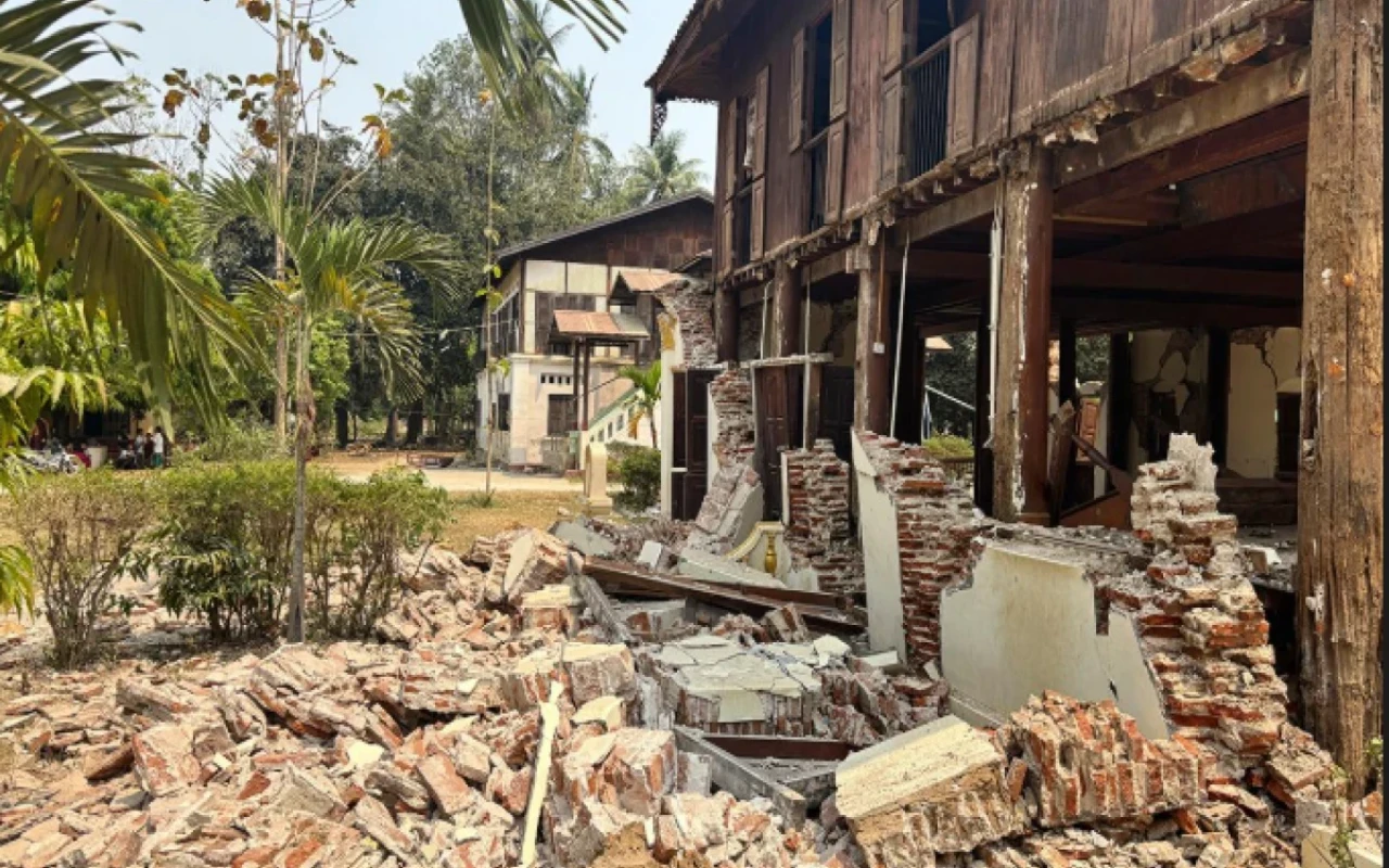 Myanmada zəlzələdə ölənlərin sayı 1700-ü ÖTDÜ