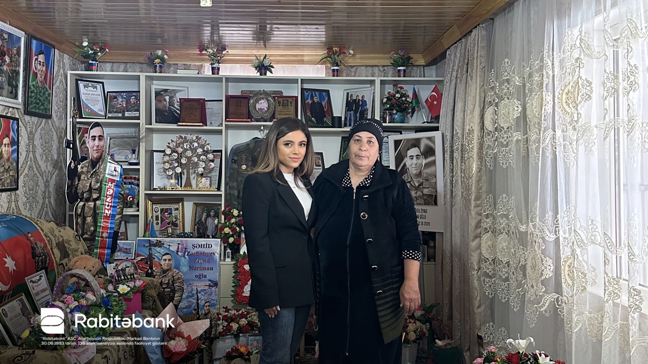 Rabitəbank Ramazan bayramı ərəfəsində şəhid ailələrini ziyarət edib - FOTOLAR