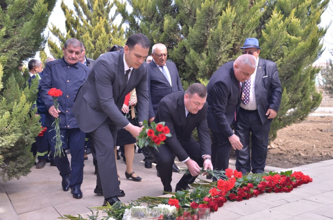Qaradağda soyqırımı qurbanları anıldı - FOTOLAR