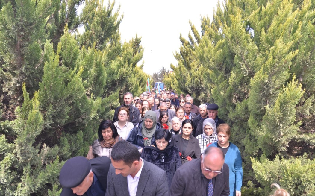 Qaradağda soyqırımı qurbanları anıldı - FOTOLAR