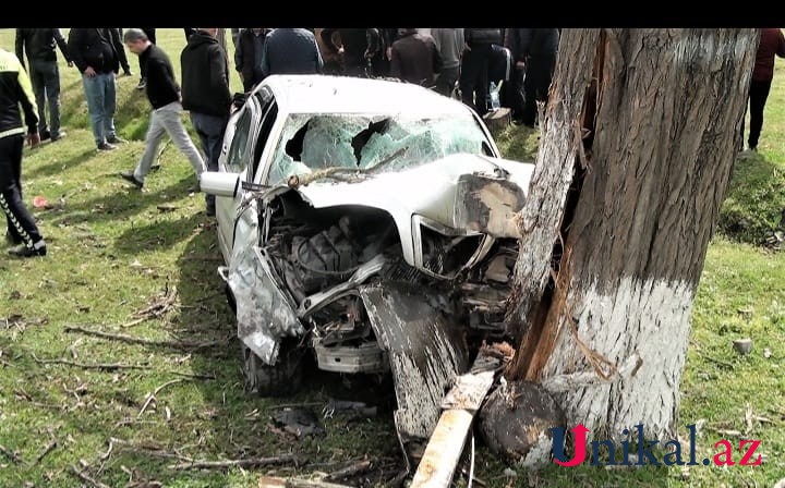Zaqatalada iki avtomobil toqquşub, yaralılar var - FOTOLAR (YENİLƏNİB)