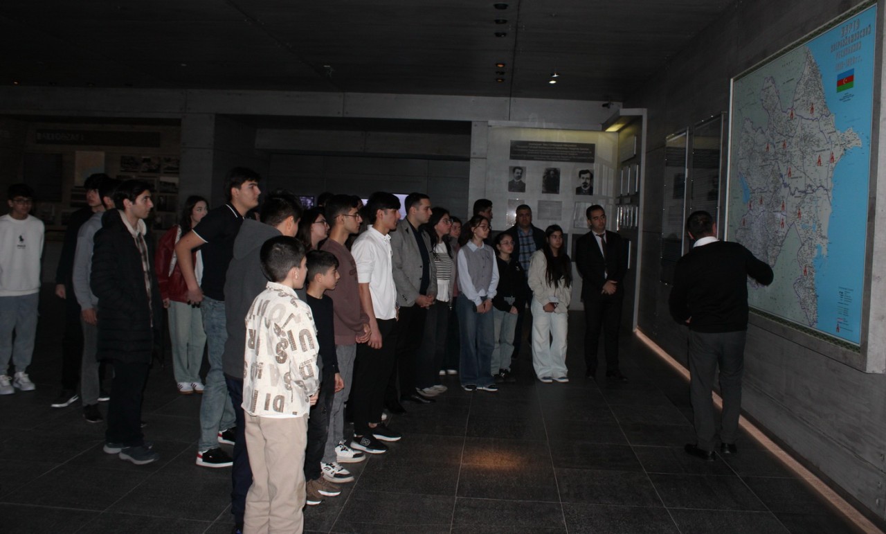 YAP Nizami rayon təşkilatının gəncləri Quba Soyqırımı Memorial Kompleksini ziyarət ediblər - FOTOLAR