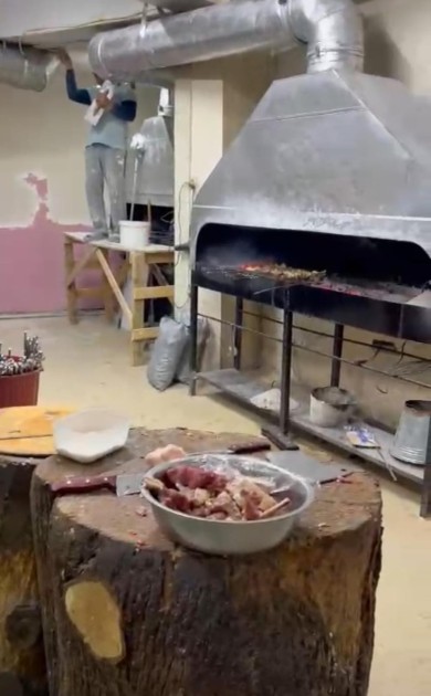 “Top qapı” restoranında nöqsanlar aşkarlandı, sahibi cəzalandırıldı - FOTOLAR