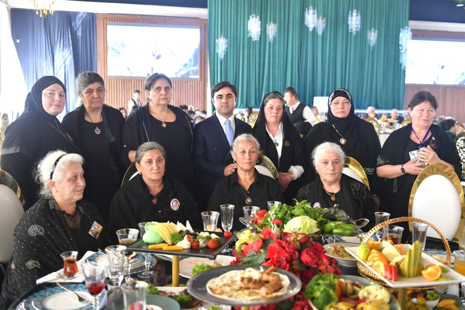 Heydər Əliyev Fondu Ramazan bayramında şəhid ailələri ilə birgə - FOTOLAR