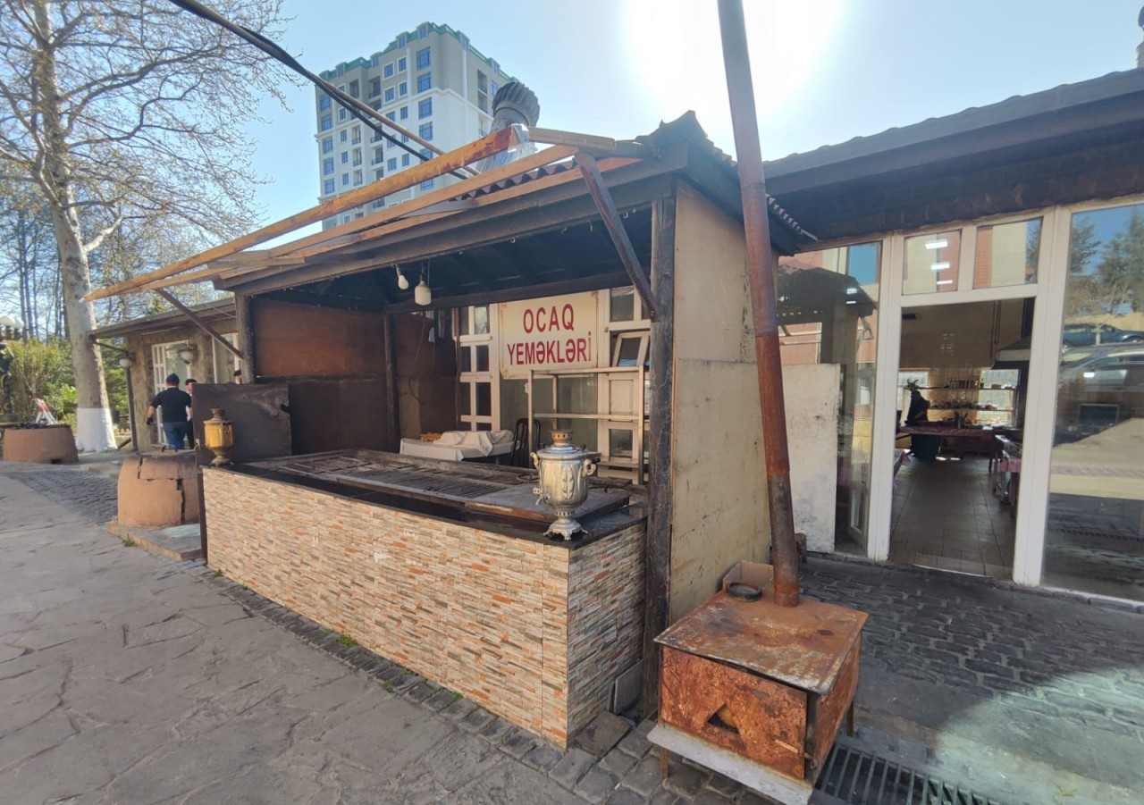 “Qurd Qapısı” restoranında ciddi nöqsanlar aşkarlandı - FOTOLAR