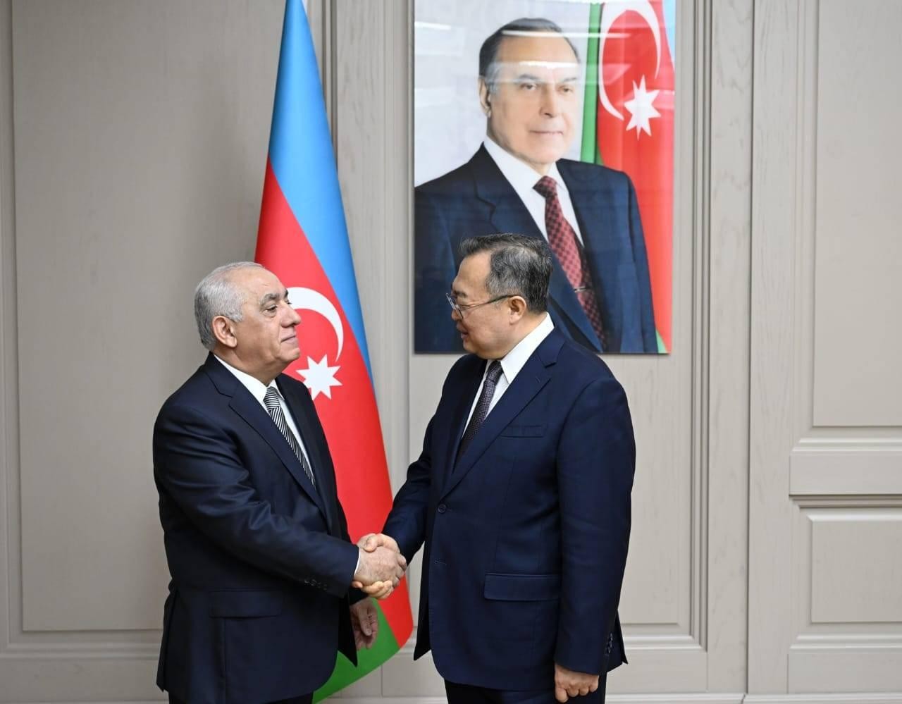 "Zəngəzur dəhlizinin açılması Orta dəhlizin inkişafına təkan verəcək" - Əli Əsədov