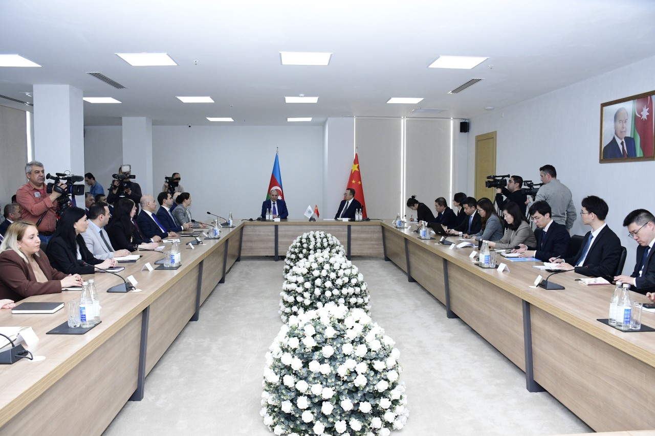 YAP Mərkəzi Aparatında görüş keçirildi - FOTOLAR