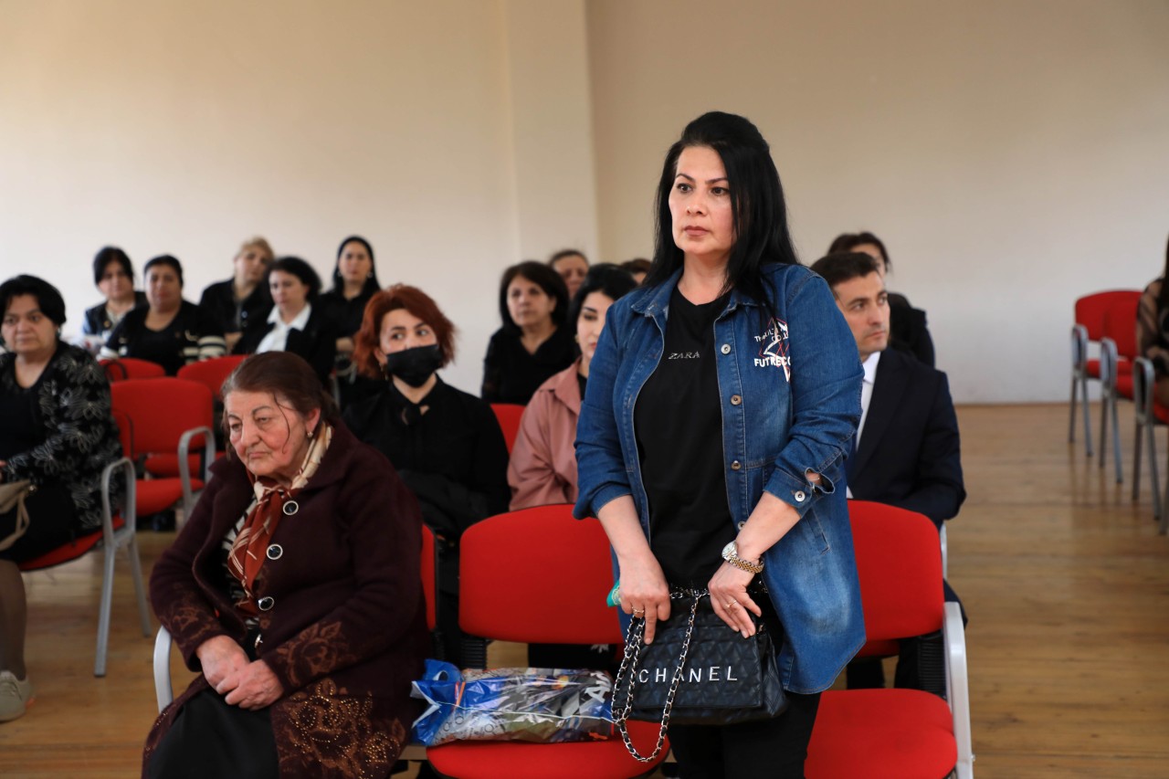 Niyazi Bayramov vətəndaşlarla növbəti görüş keçirdi - FOTOLAR