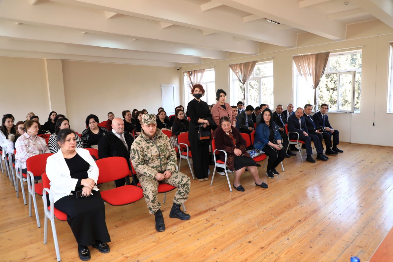 Niyazi Bayramov vətəndaşlarla növbəti görüş keçirdi - FOTOLAR