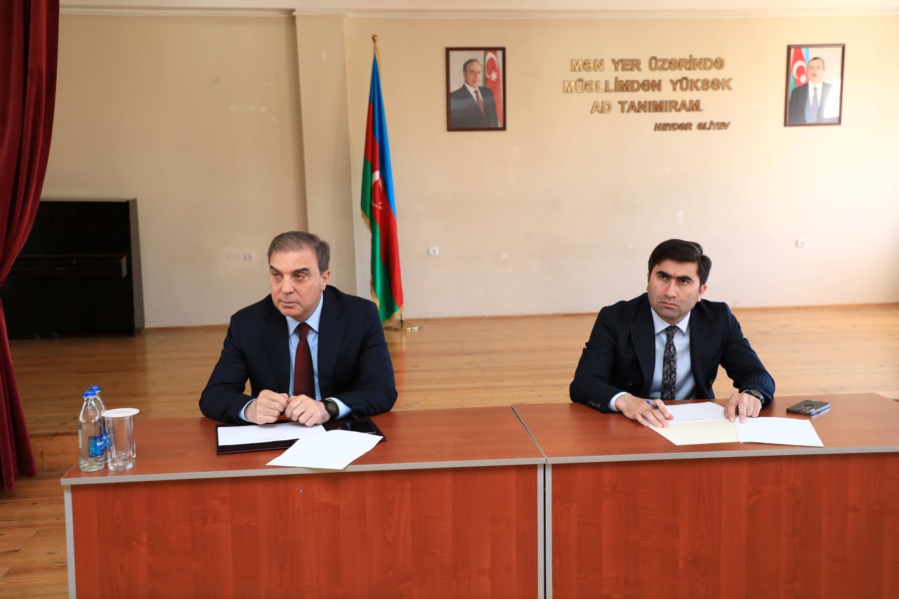 Niyazi Bayramov vətəndaşlarla növbəti görüş keçirdi - FOTOLAR