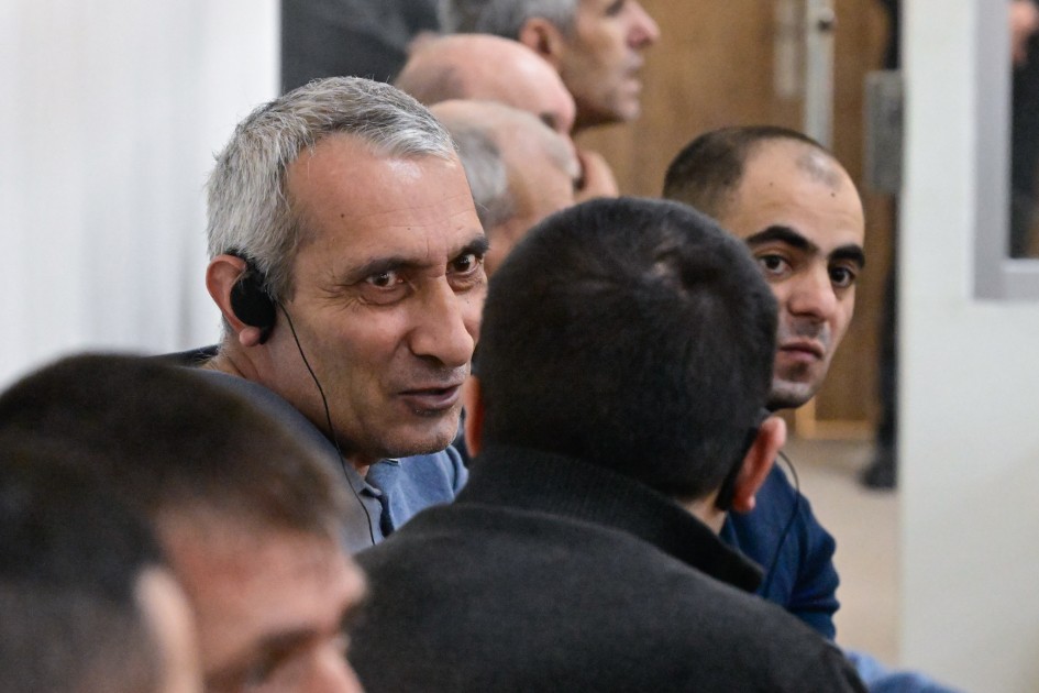 "Azərbaycan hərbçilərinə qarşı döyüşdüyümə görə ordenlə təltif olunmuşam" - Məhkəmə (FOTOLAR)