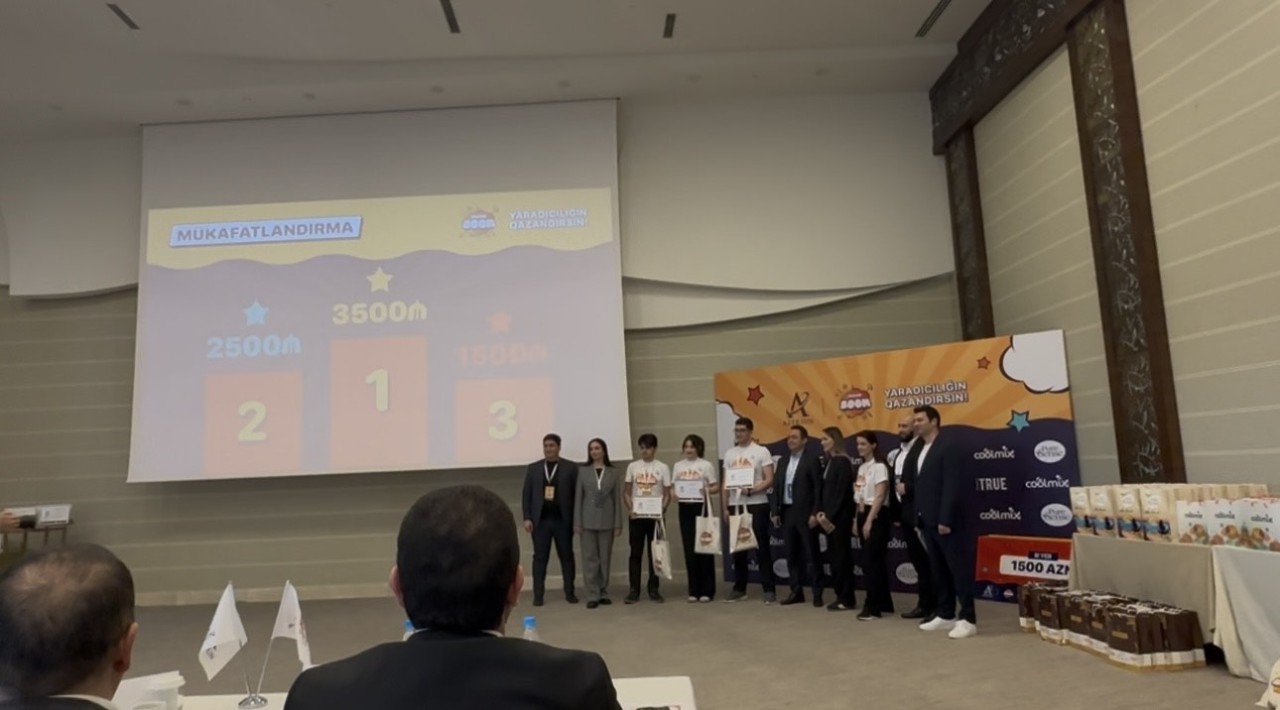 UNEC-in 3 komandası marketinq müsabiqəsinin qalibi oldu - FOTO