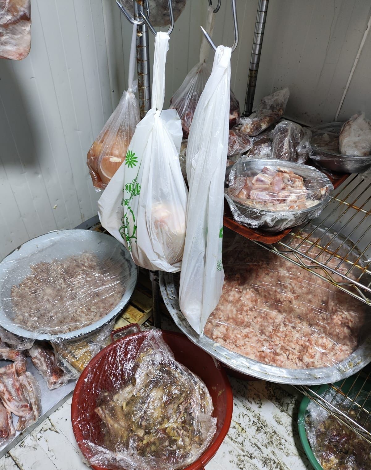 "Xankəndi" restoranında nöqsanlar aşkarlandı - FOTOLAR