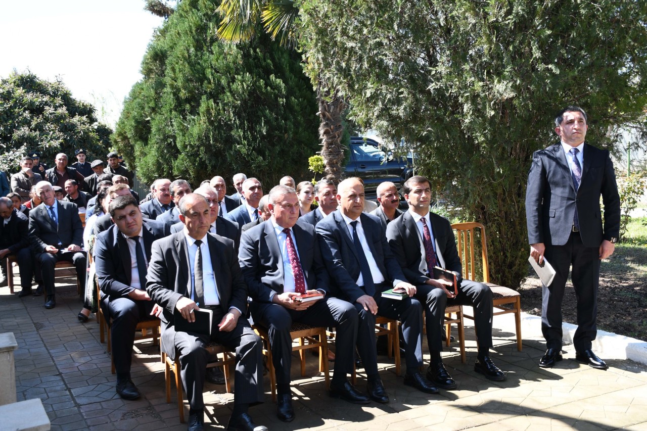 İcra başçısı Vaqif Həsənovun növbəti səyyar qəbul-görüşü keçirilib - FOTOLAR