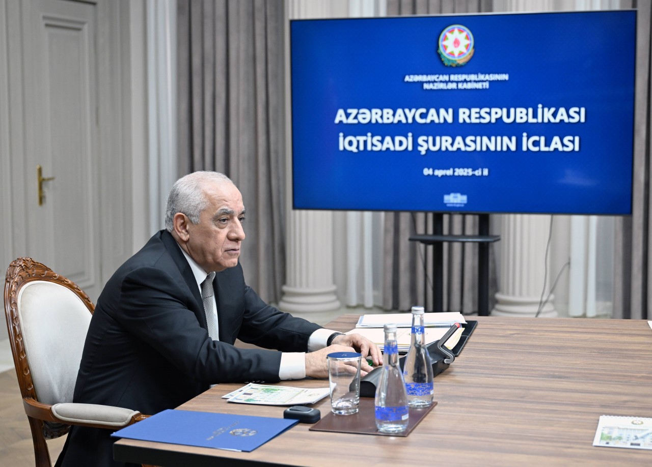 Əli Əsədov bu nazirliklərə tapşırıqlar verdi - FOTO