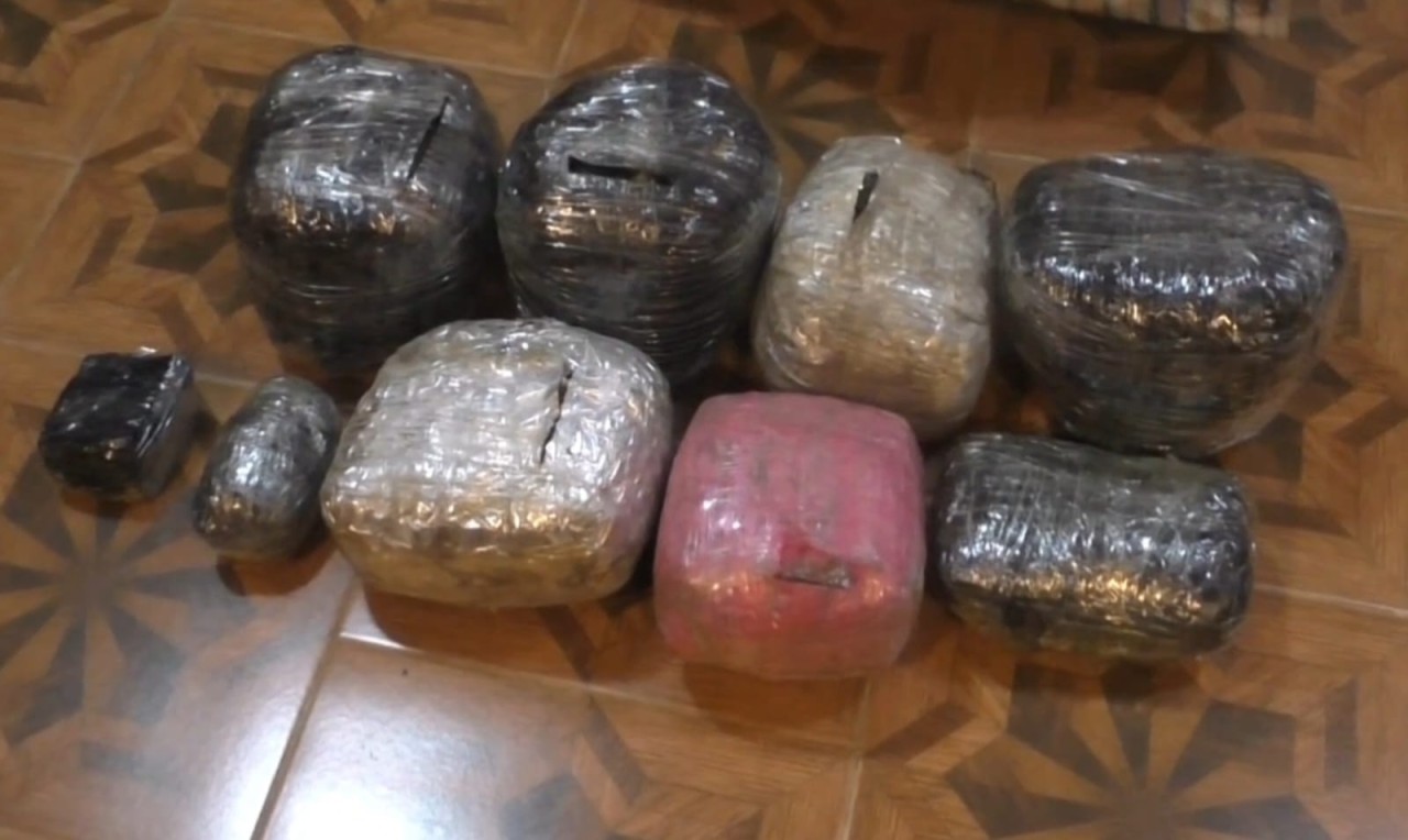 13 kq narkotik vasitə ilə tutuldu - FOTO