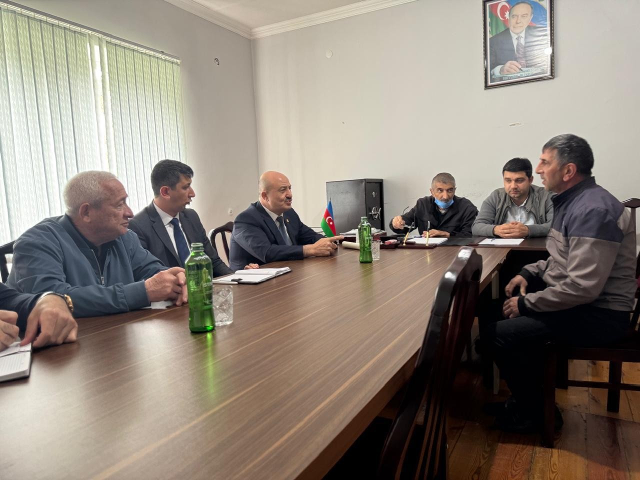 Deputat Asif Əsgərov şəhid ailəsini evində ziyarət edib, görüşlər keçirib - FOTOLAR