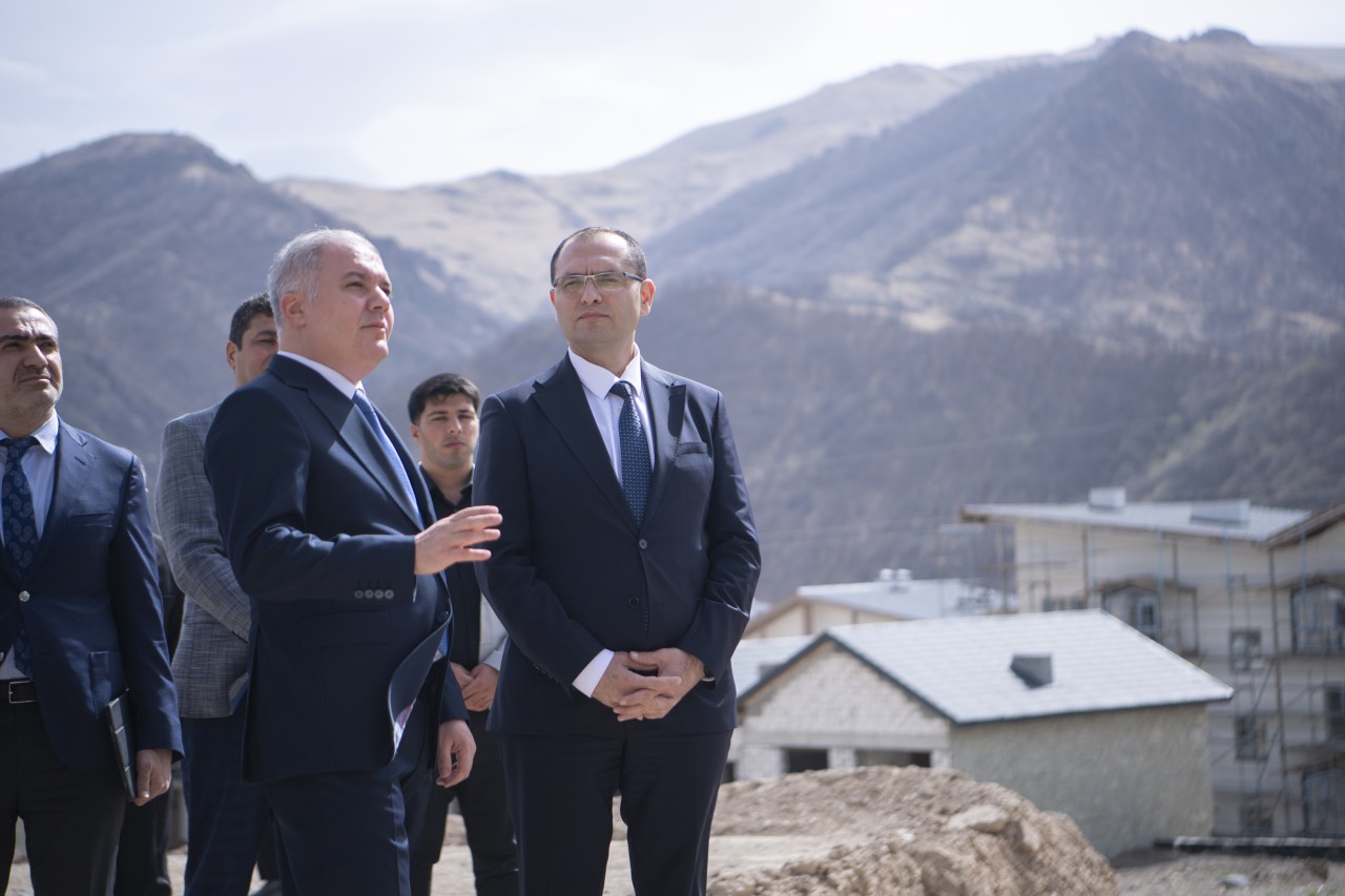 Nazir Kəlbəcər və Ağdərədə təsərrüfatlara baş çəkib, fermerlərlə görüşüb - FOTOLAR